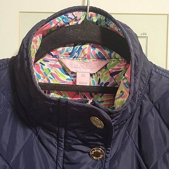 Lilly Pulitzer Quilted Vest - Palm Reader Blake - Picture 2 of 16